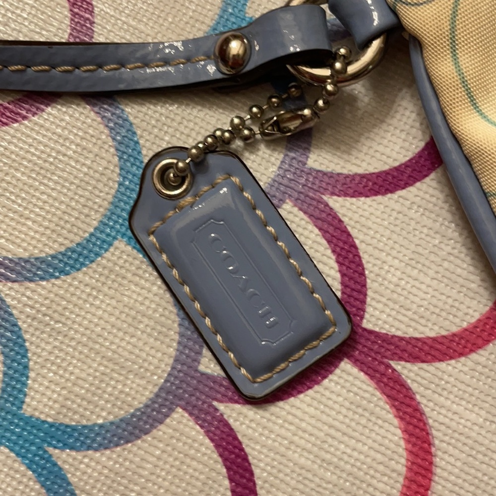 Coach butterfly wristlet - Picture 4 of 8